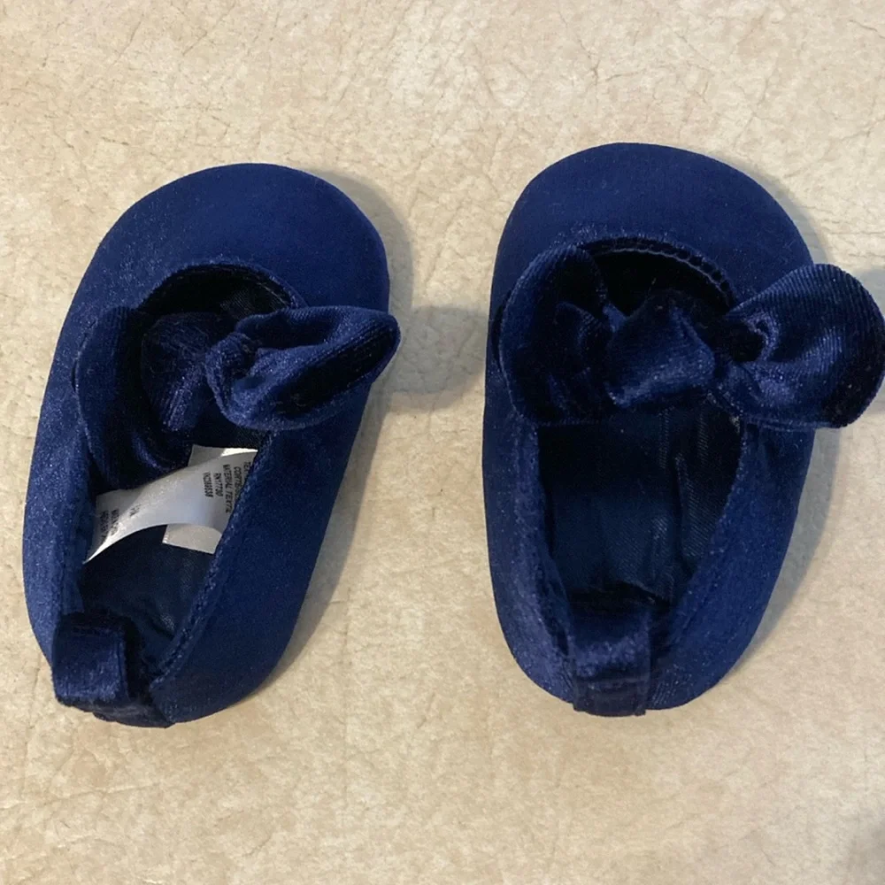 0-3M blue velour shoes